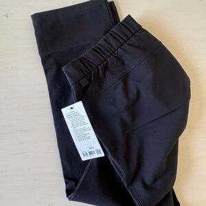 Lululemon Men's Black Ripstop Pull-On Trouser